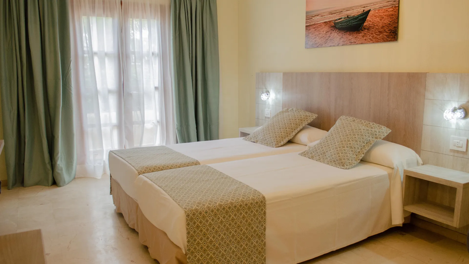 Klayman Olivina Aparthotel Los Cristianos  Los Cristianos (Tenerife)