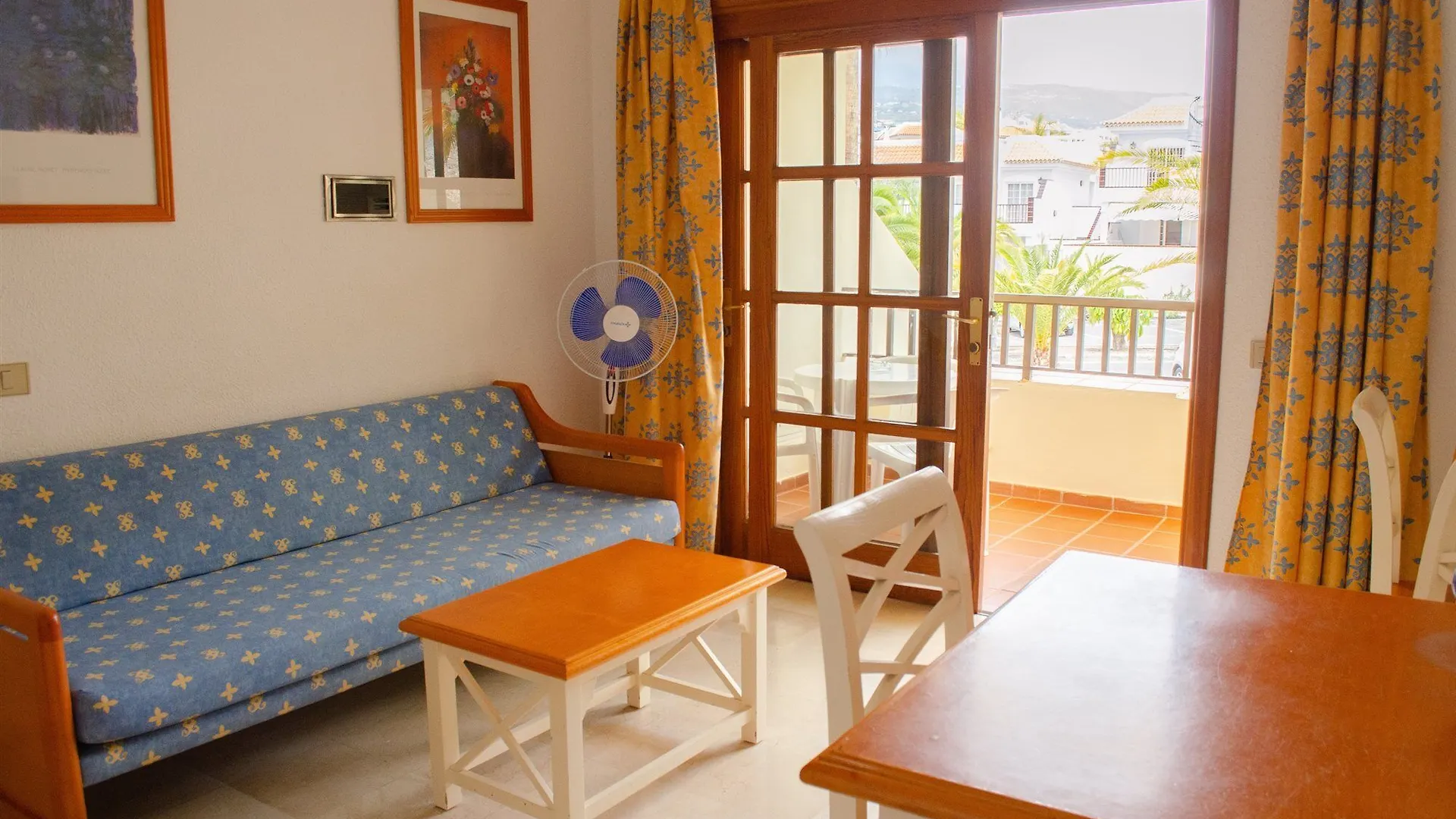Klayman Olivina Aparthotel Los Cristianos  Los Cristianos (Tenerife)